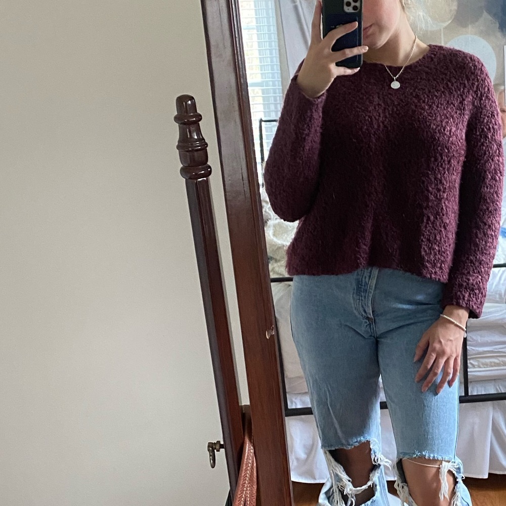 LA hearts burgundy sweater